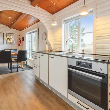 Hendrine - 500m From The Sea By Interhome Feriehus